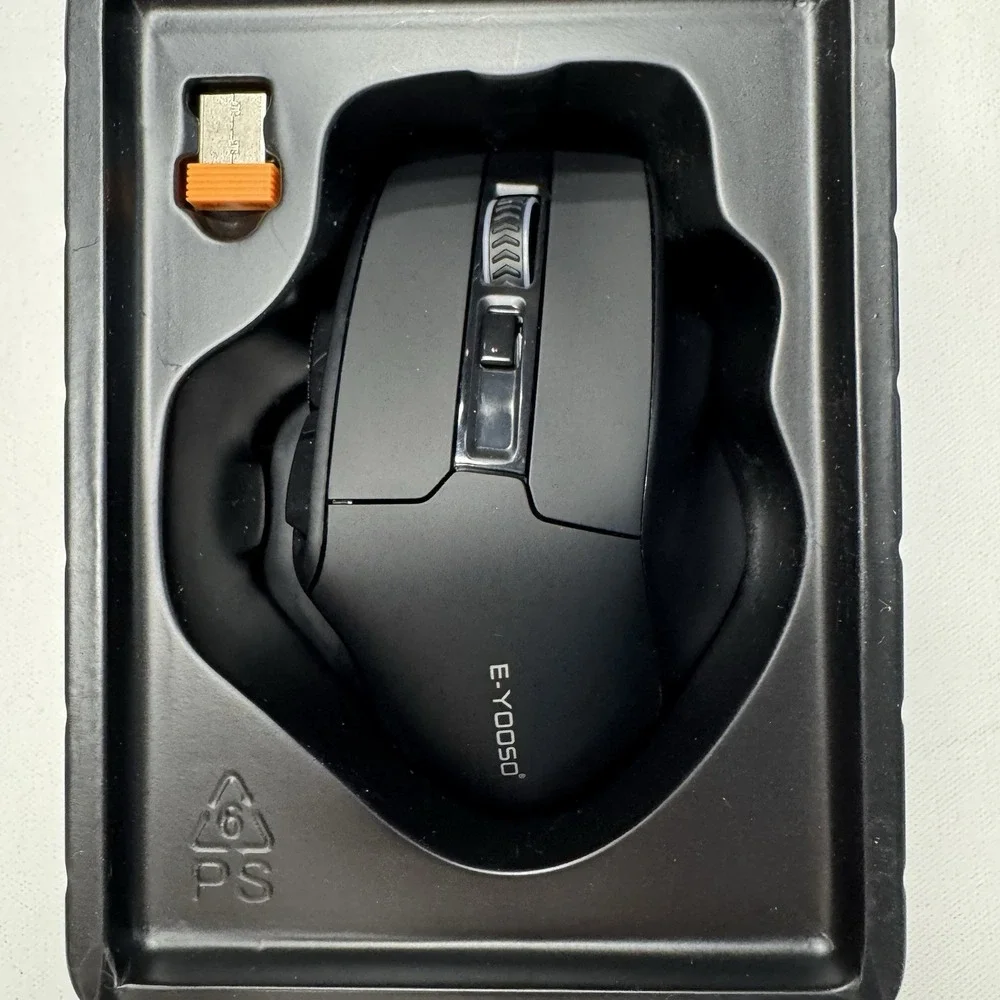 E-YOOSO Large Wireless Gaming Mouse for Big Hands, X-31 Cordless Ergonomic Mouse
